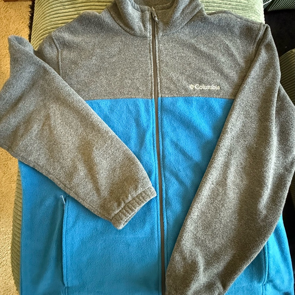 Columbia Gray and Blue Fleece Jacket